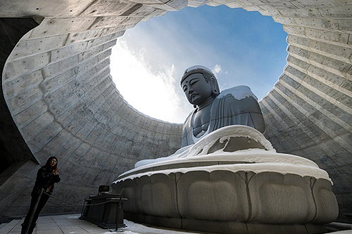 10 HillOfBudda